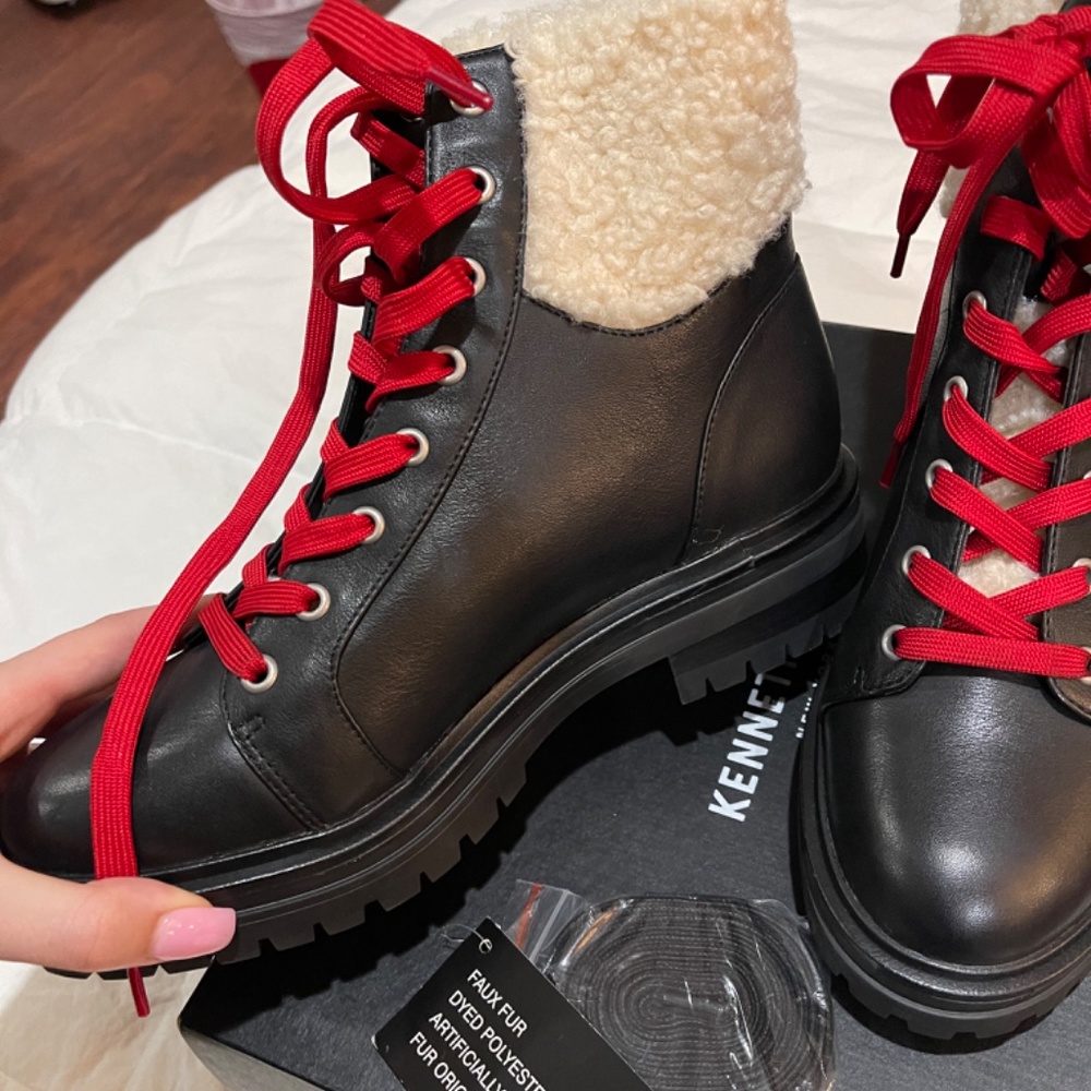 KENNETH COLE boots - Picture 3 of 5